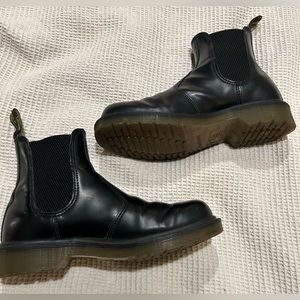 Dr Marten boot size 5 US women’s black pull on